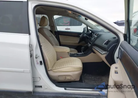 2016 Subaru Outback 2.5I Limited z USA, uszkodzony, nr VIN 4S4BSBNC7G3268324